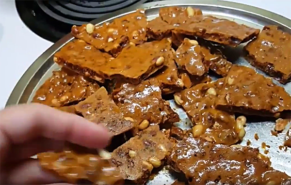 Peanut Brittle2