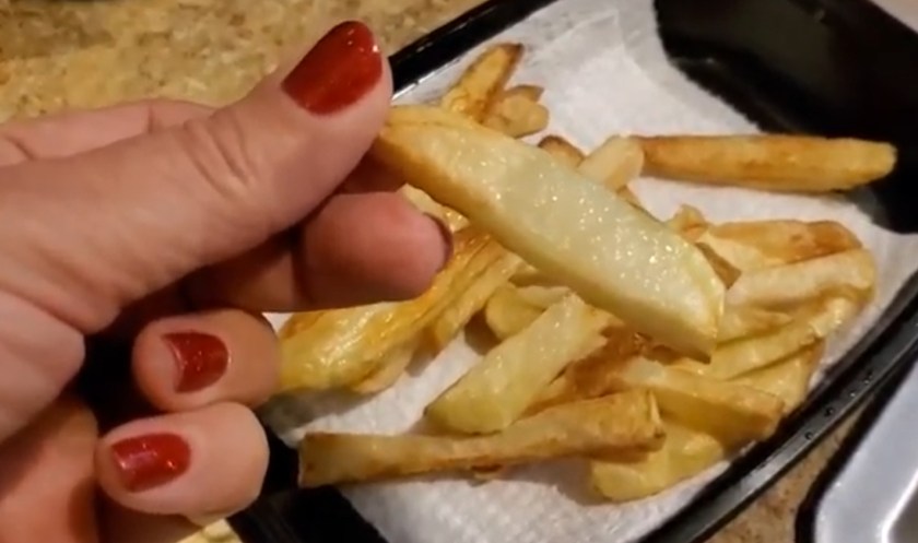 Air fryer french fries from raw potato